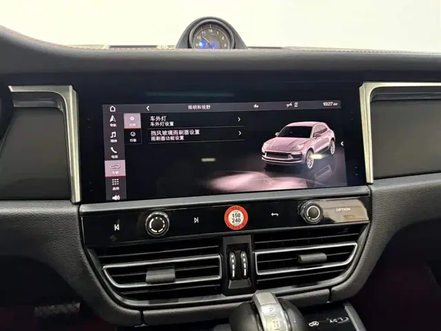 Porsche Macan — Фото автомобиля 14