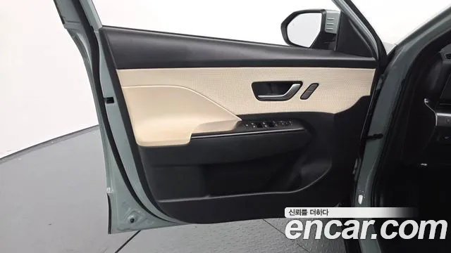 Hyundai Kona Kona (SX2) Бензин 1.6 турбо 2WD — Фото автомобиля 24