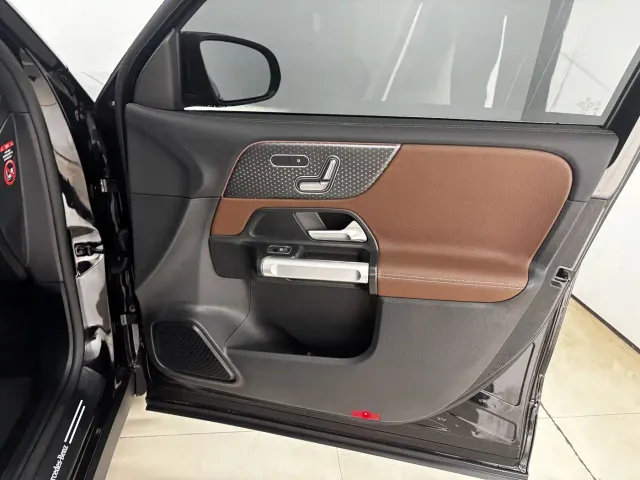 Mercedes-Benz GLB-Class — Фото автомобиля 25