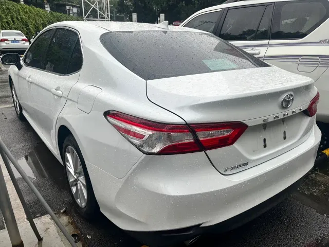 Toyota Camry — Фото автомобиля 10