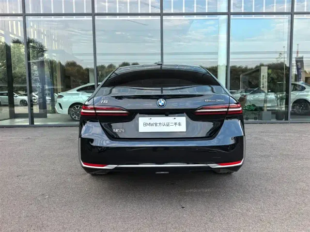 BMW BMW i5 2024 eDrive 35L Premium Luxury Package — Фото автомобиля 21