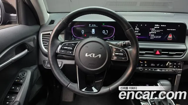 Kia Seltos New — Фото автомобиля 20
