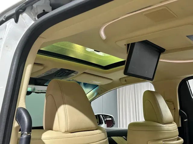 Toyota Alphard — Фото автомобиля 22