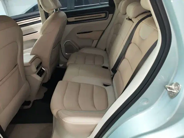 Geely ICON — Фото автомобиля 16