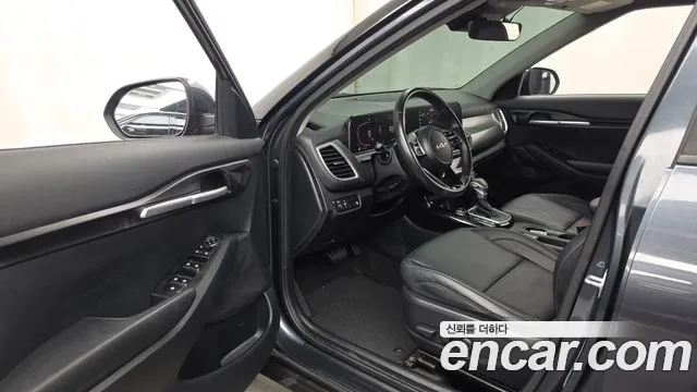 Kia Seltos — Фото автомобиля 15
