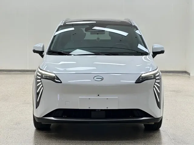 GAC Aion Y — Фото автомобиля 2