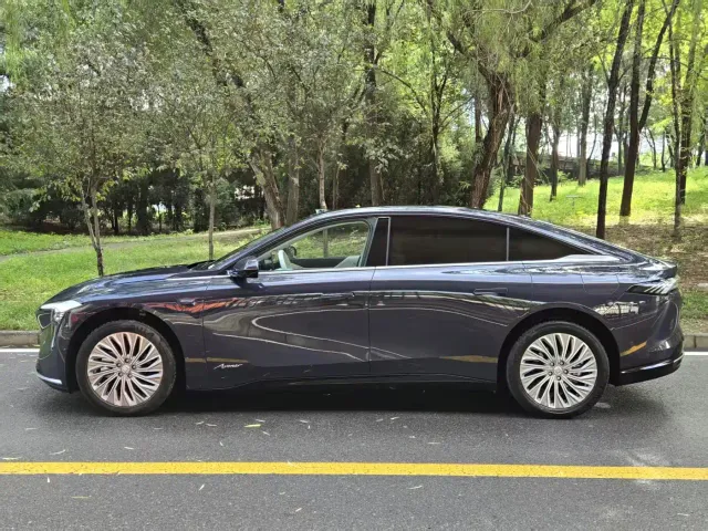 Buick Electra L7 — Фото автомобиля 3