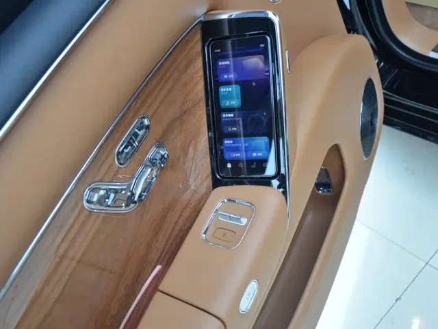 Maextro S800 — Фото автомобиля 13
