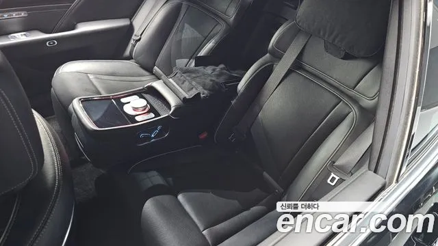 Genesis G90 Бензин 3.5 турбо AWD — Фото автомобиля 24
