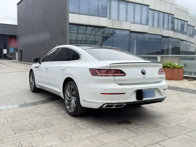 Volkswagen CC — Фото автомобиля 9