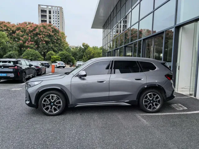 BMW X1 — Фото автомобиля 2