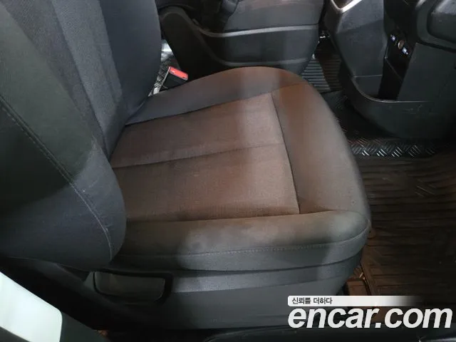 Hyundai Staria — Фото автомобиля 17