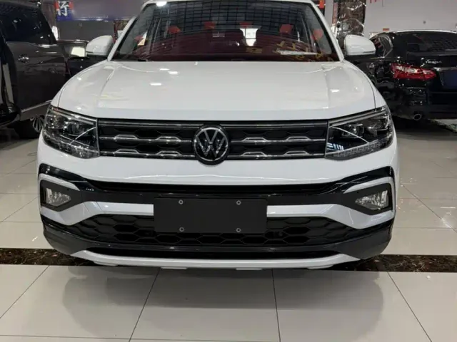 Volkswagen T-Cross — Фото автомобиля 11