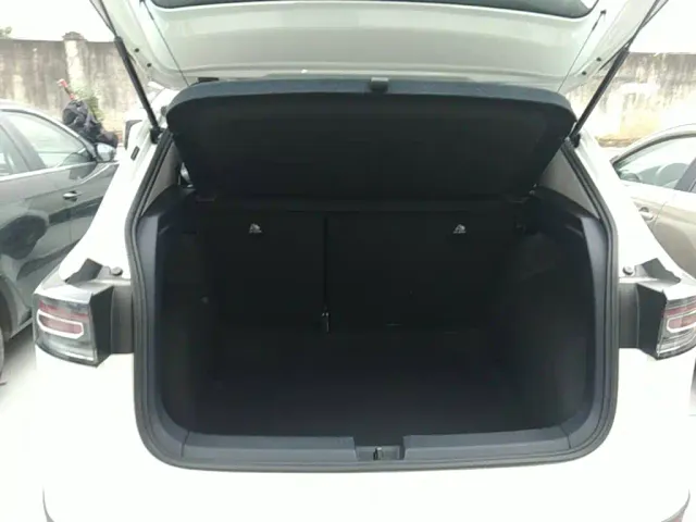 Volkswagen Tharu — Фото автомобиля 18