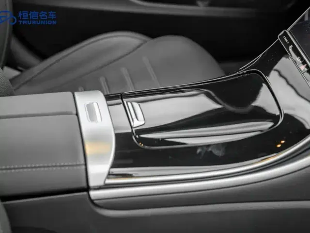 Mercedes-Benz C-Class — Фото автомобиля 19