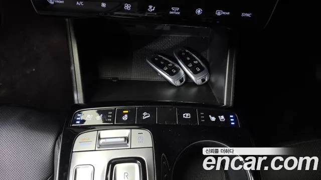 Hyundai Tucson Tucson (NX4) Дизель 2.0 4WD — Фото автомобиля 18