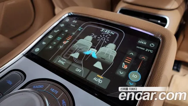 Genesis G90 Бензин 3.5 турбо AWD — Фото автомобиля 18