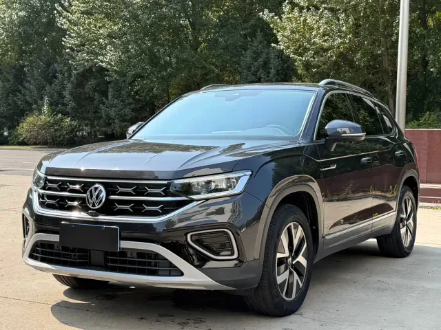 Фотография автомобиля — Volkswagen Tayron