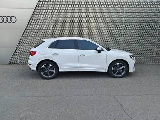 Audi Q3 — Фото автомобиля 3