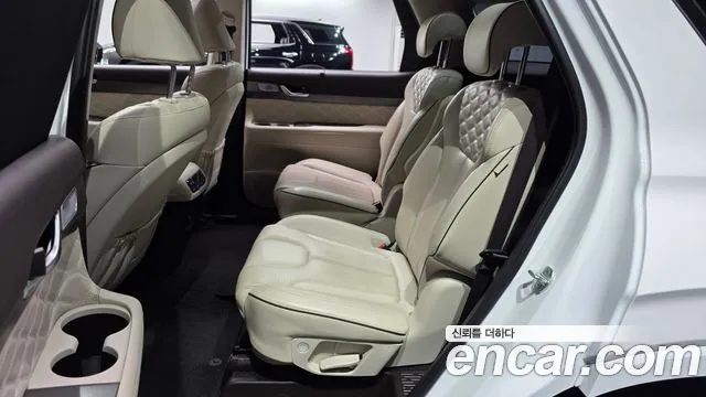 Hyundai Palisade Palisade Бензин 3.8 2WD — Фото автомобиля 11