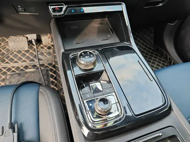 Ford Lingrui — Фото автомобиля 9