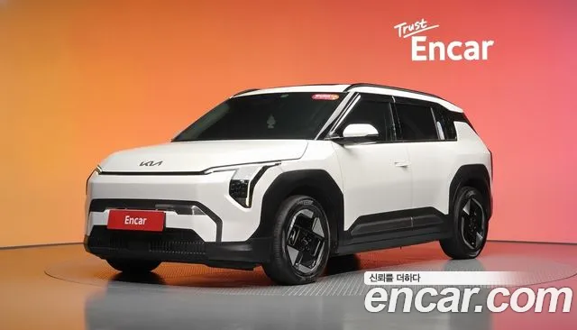 Фотография автомобиля — Kia EV3
