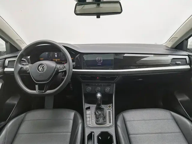 Volkswagen Lavida — Фото автомобиля 5