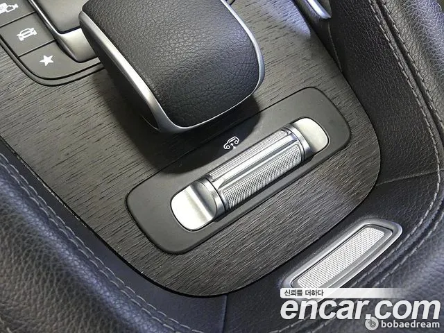 Mercedes-Benz GLE-Class — Фото автомобиля 19