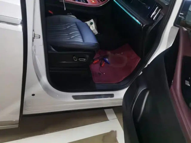 GAC Trumpchi M8 — Фото автомобиля 17