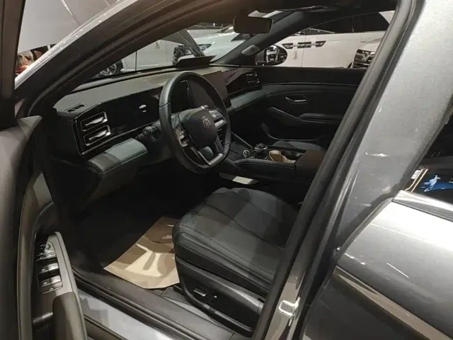 BYD Qin L — Фото автомобиля 14