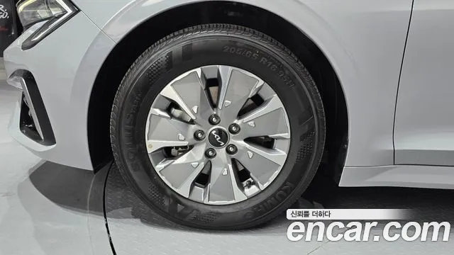 Kia K5 Prestige — Фото автомобиля 5