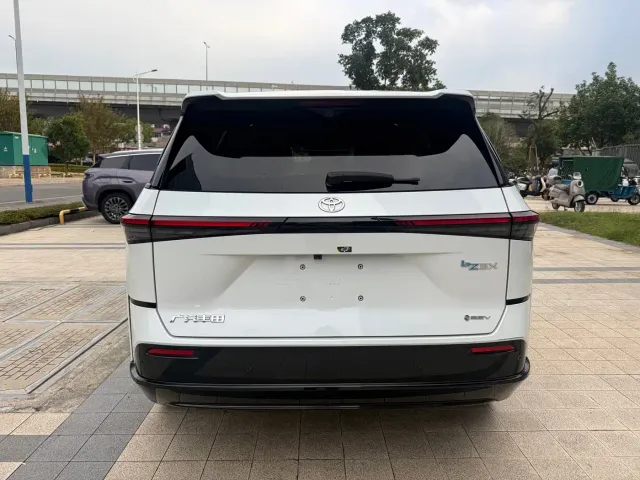 Toyota BoZhi 3X — Фото автомобиля 15