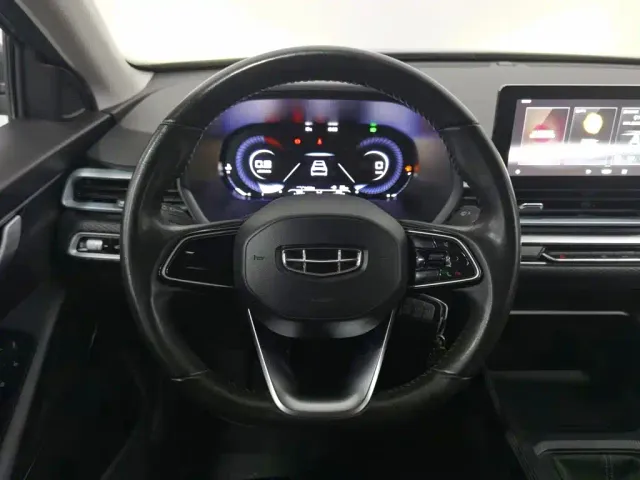 Geely Emgrand — Фото автомобиля 11