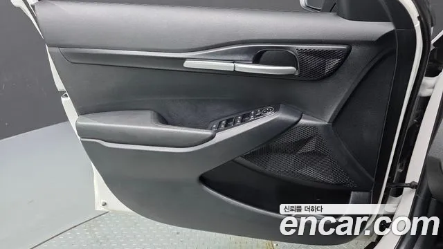 Kia Seltos — Фото автомобиля 24