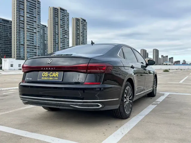 Volkswagen Passat — Фото автомобиля 9