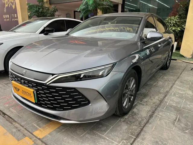 Фотография автомобиля — BYD Qin L