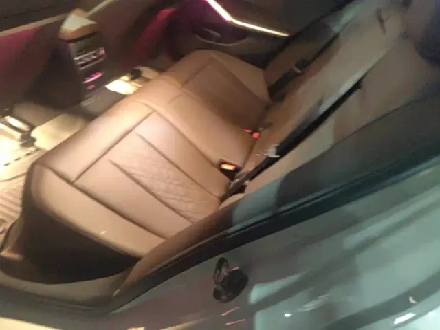 BMW 3 Series — Фото автомобиля 11