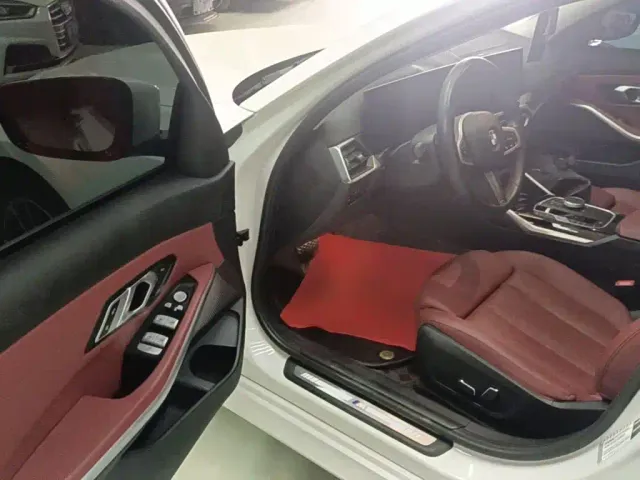 BMW 3 Series — Фото автомобиля 15