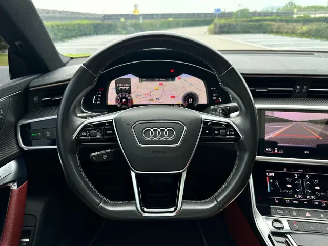 Audi A7L — Фото автомобиля 21