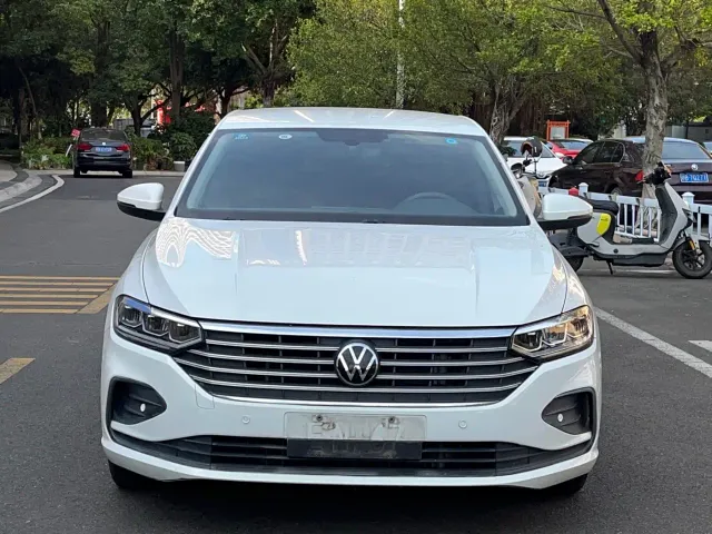 Volkswagen Lavida — Фото автомобиля 2