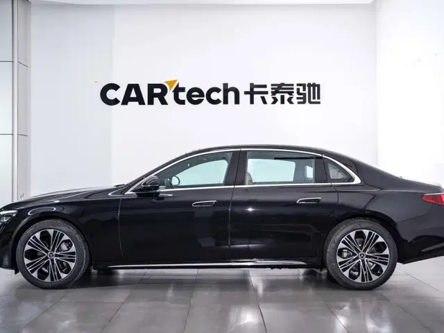 Mercedes-Benz E-Class — Фото автомобиля 7