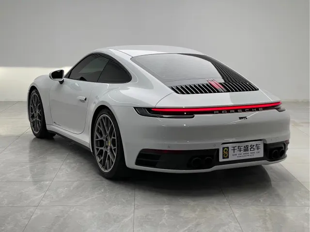 Porsche 911 — Фото автомобиля 4