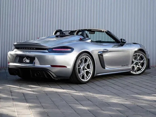Porsche 718 — Фото автомобиля 7
