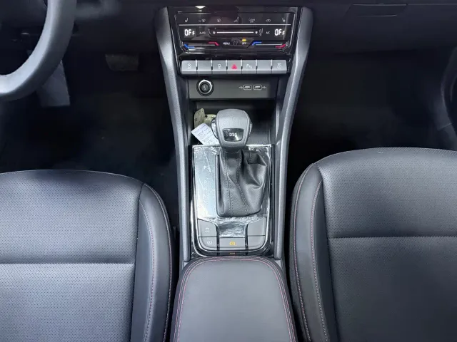 Skoda Karoq — Фото автомобиля 18
