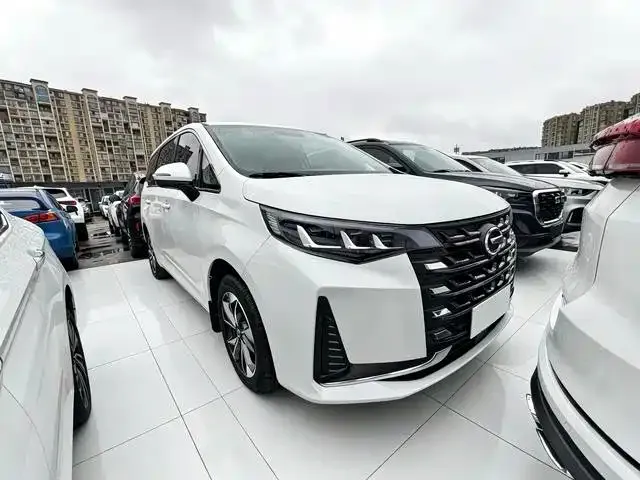 GAC Trumpchi M6 — Фото автомобиля 2