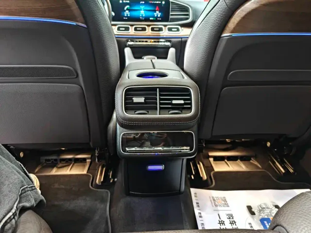 Mercedes-Benz GLS-Class — Фото автомобиля 20