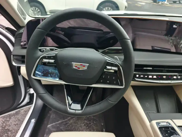 Cadillac CT6 — Фото автомобиля 6