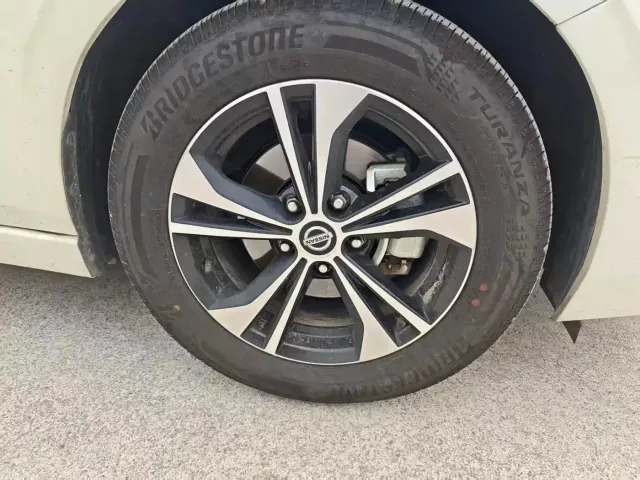 Nissan Sylphy — Фото автомобиля 7
