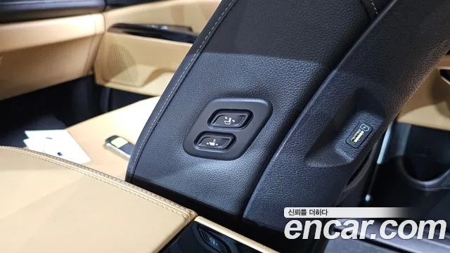 Kia Carnival — Фото автомобиля 30