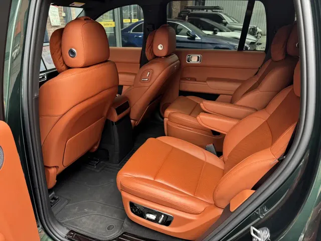 Li Auto L9 — Фото автомобиля 9